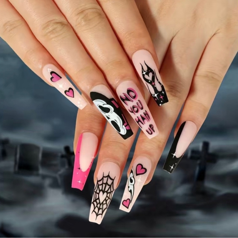 Scream & Ghostface Hand-Painted False/Fake Nail Set 24pc ~BNIB! HOST PICK 🥳